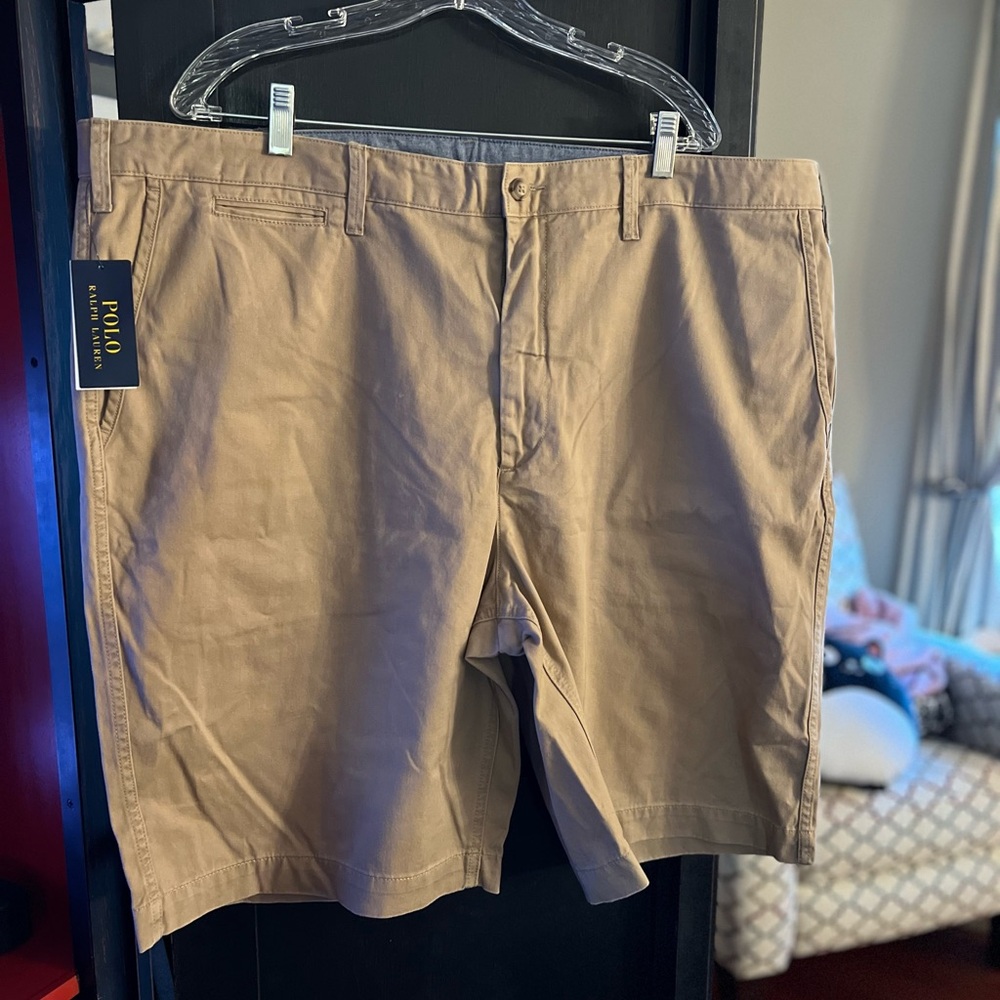Classic Men's Tan Flat Front Shorts